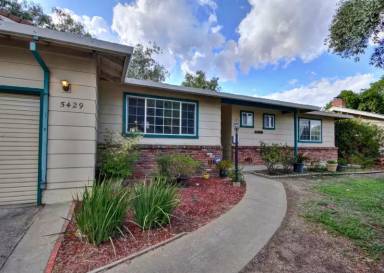 Main picture of 5429 Hillsdale Blvd