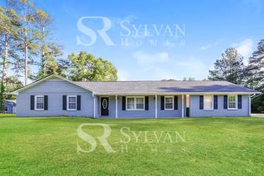 Main picture of 10 Pine Cir