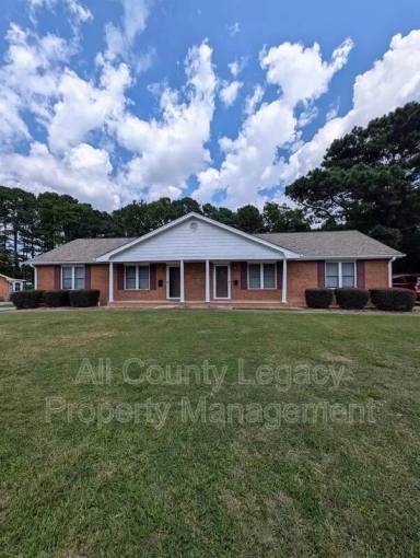 Main picture of 3132B Dove Ct