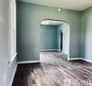 Main picture of 6637 Convent Blvd