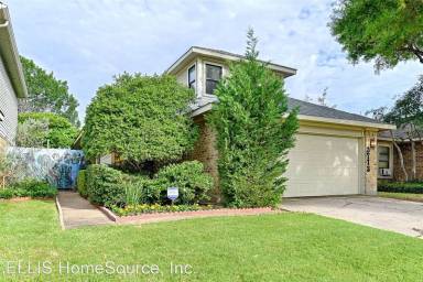 Main picture of 3713 Clover Hill Ln