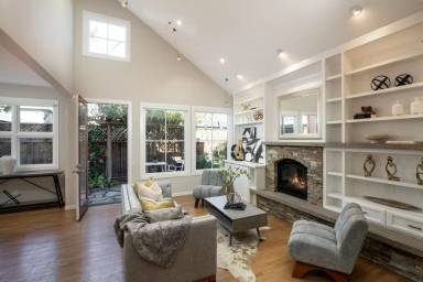 Main picture of 988 Menlo Ave