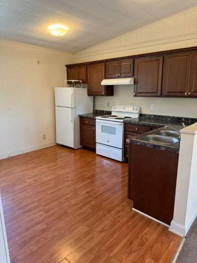 Main picture of 326 N Duke St