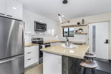 Main picture of 70 Walts Ln