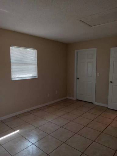 Main picture of 5111 SE 29th St