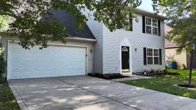 Main picture of 8913 Glass Chimney Ln