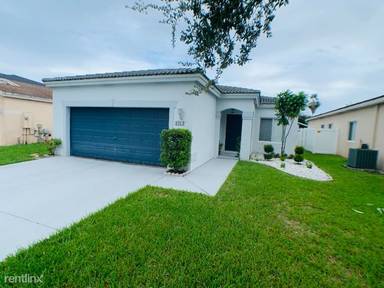 Main picture of 1214 SW 46th Way