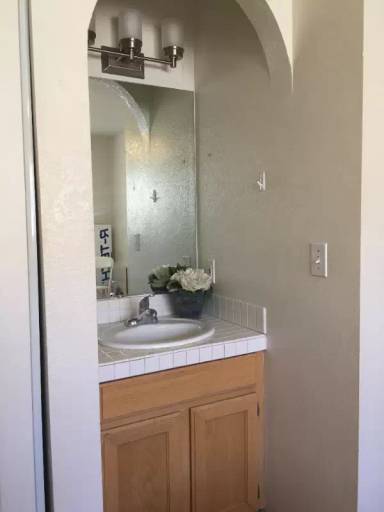 Main picture of 1234 Courtney Pl
