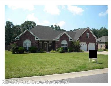 Main picture of 135 Lorene St