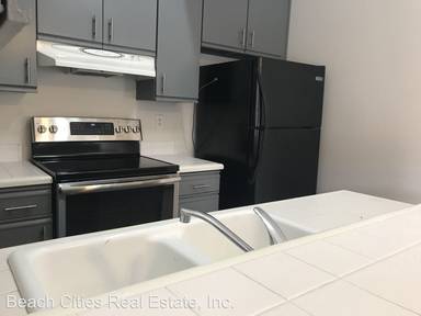 Main picture of 51 Largo St