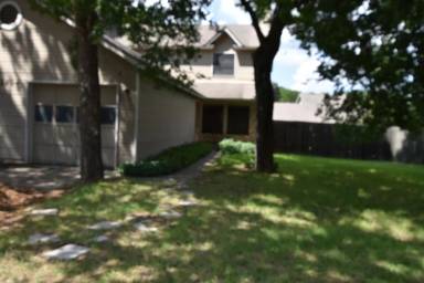 Main picture of 2803 W Slaughter Ln