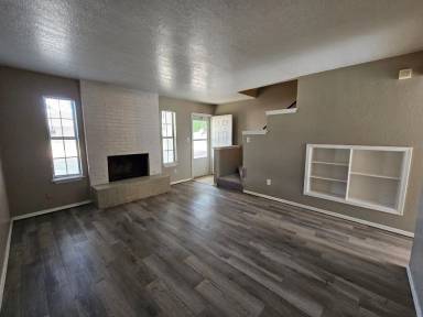 Main picture of 2121 Beaumont Dr