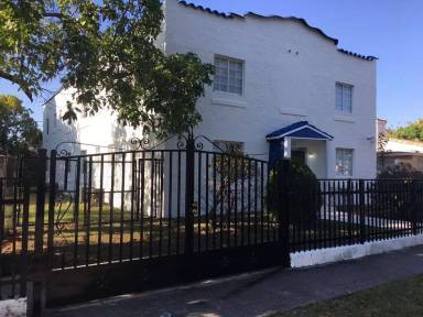 Main picture of 1609 SW 14th St