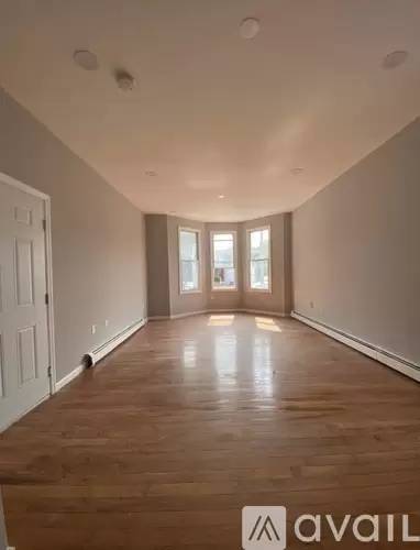 Main picture of 2193 John F Kennedy Blvd