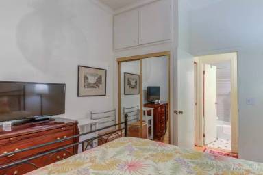 Main picture of 900 Powell St