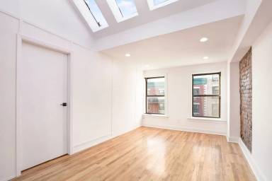 Main picture of 179 Avenue B