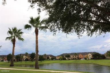 Main picture of 2038 Palm Forest Ln