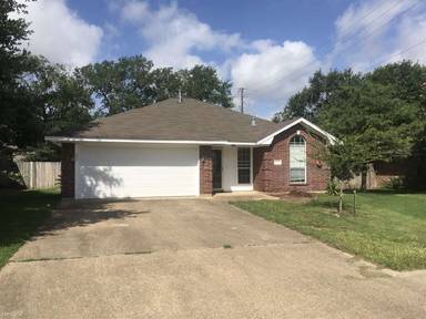 Main picture of 4500 Pembrook Ln