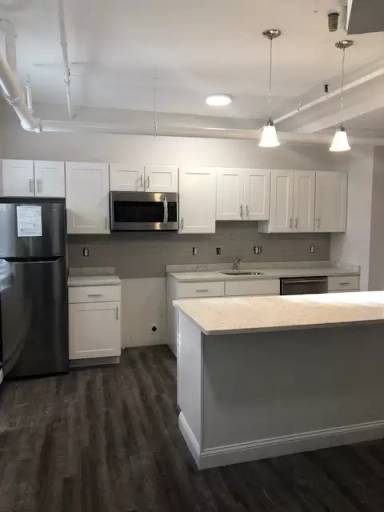 Main picture of 16-40 Queensberry St
