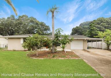 Main picture of 138 Golf Club Ln
