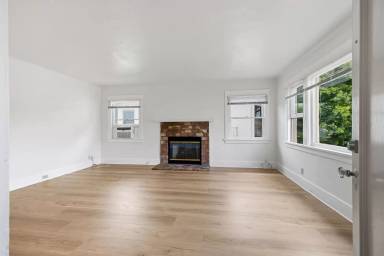 Main picture of 616 S Lake Ave