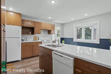 Main picture of 5565 Eastview Ave