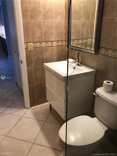 Main picture of 1021 Michigan Ave