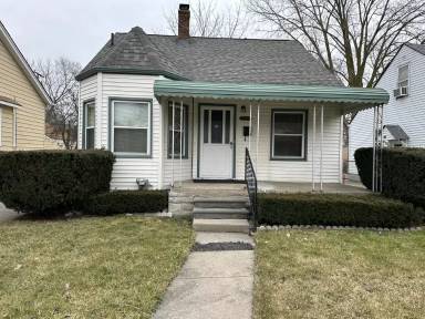 Main picture of 22500 Brittany Ave