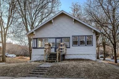 Main picture of 5203 Cleveland Ave