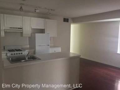 Main picture of 252 South St