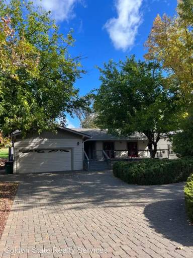 Main picture of 24684 Oro Valley Rd