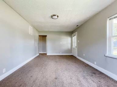 Main picture of 2017 E 24th St