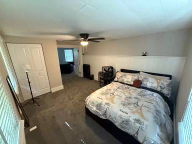 Main picture of 28 E Schaaf Rd