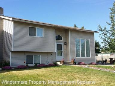 Main picture of 3315 E Garnet Ave