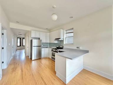 Main picture of 3446 N Bell Ave