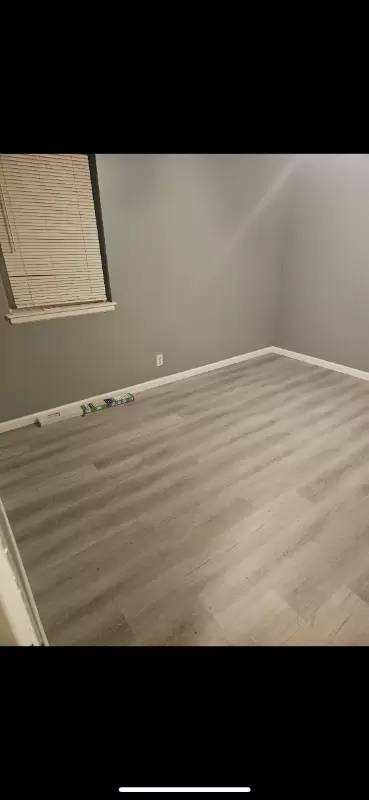 Main picture of 3034 S Moreland Blvd