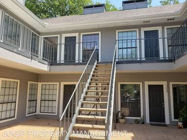 Main picture of 218 N Beacon St