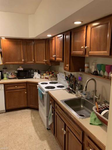 Main picture of 1238 Commonwealth Ave