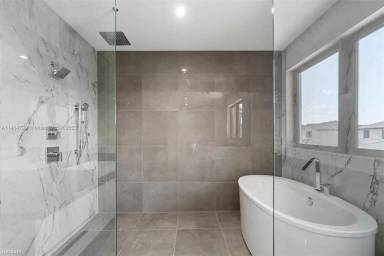 Main picture of 8091 NW 48th Ter