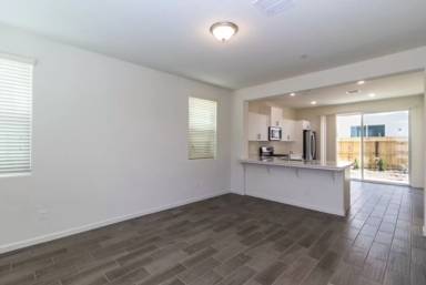 Main picture of 512 Pioneer Ln