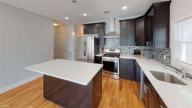 Main picture of 186 Bartholdi Ave