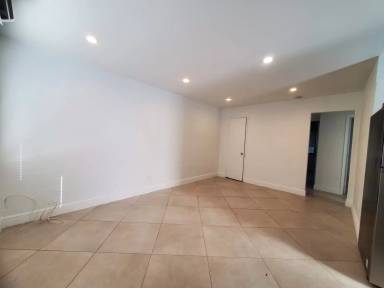 Main picture of 841 NW 5 AVENUE
