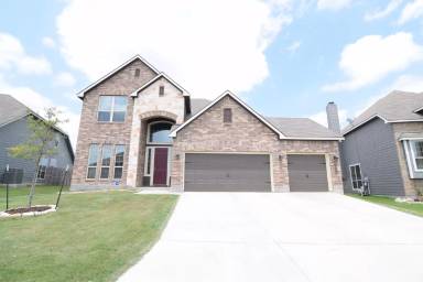 Main picture of 8008 Dominik Dr