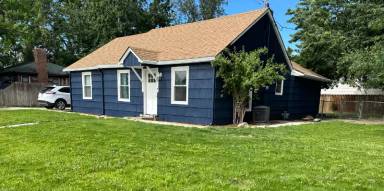 Main picture of 1323 S Columbus St