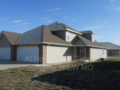 Main picture of 1238 N Westwood Ave