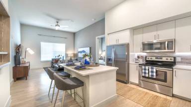 Main picture of Modera Hall Street