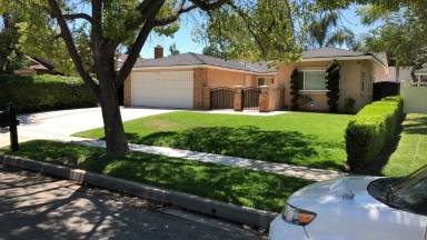 Main picture of 15588 Rolling Ridge Dr