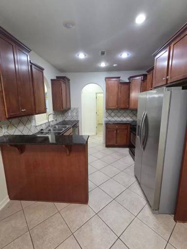 Main picture of 3219 W Thornbrook St