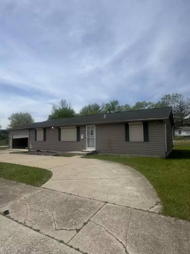 Main picture of 2168 Lincoln St
