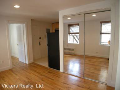 Main picture of 216 E 28th St